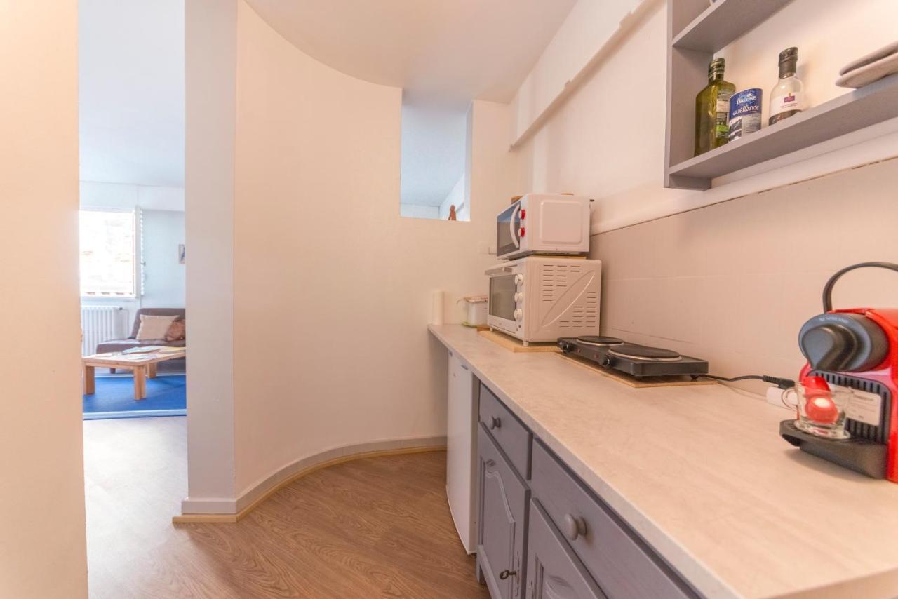 Appartement De Charme - Vue Sur Remparts - Wifi Gratuit - Parking Payant A Proximite Aviñón Exterior foto