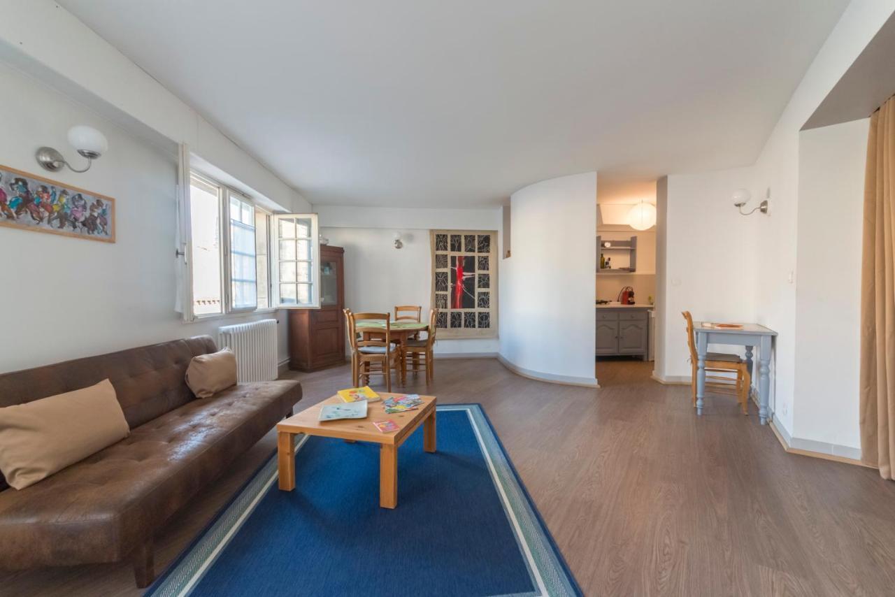 Appartement De Charme - Vue Sur Remparts - Wifi Gratuit - Parking Payant A Proximite Aviñón Exterior foto